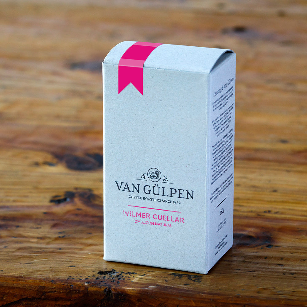 Colombia Wilmer Cuellar Ombligon Natural by Vanguelpen